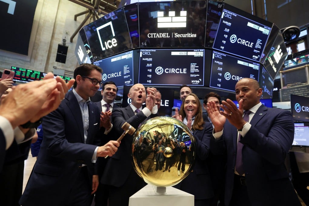 The 2026 Stablecoin Renaissance: Why Chain-Native Assets Are Outperforming Bridged Tokens