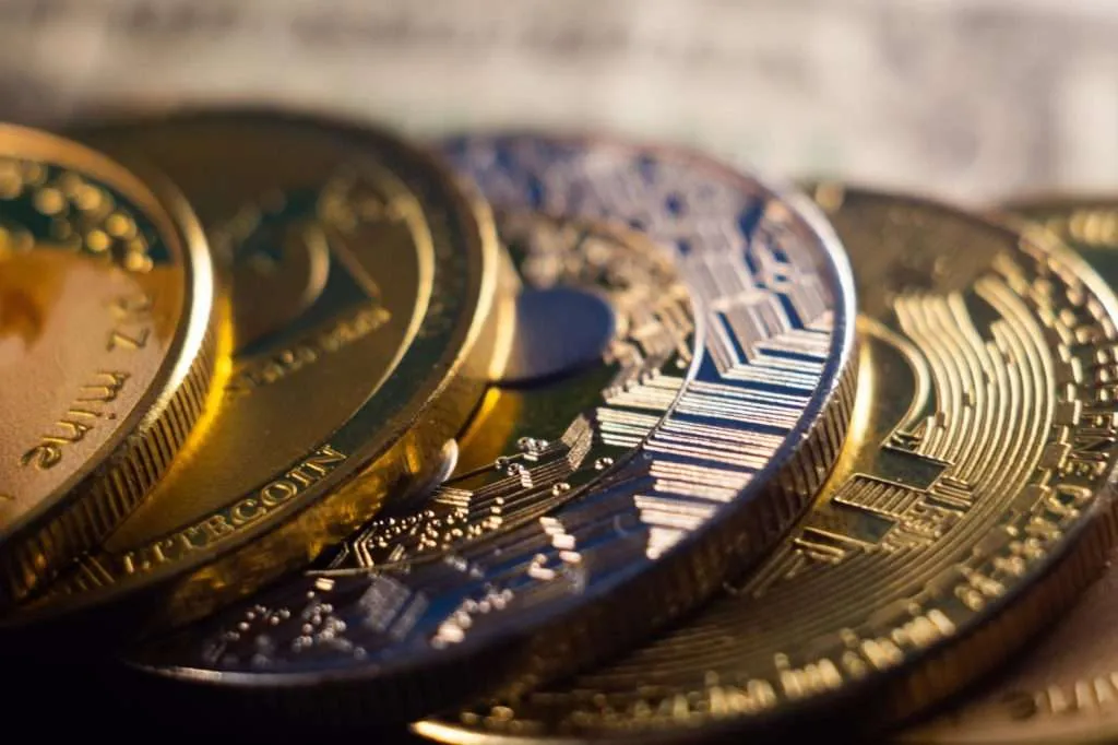 Chain-Native Stablecoins 2026: The New Dollar-Native L1s